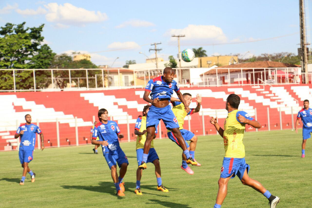 Guilherme Alves testa mudanças na equipe titular - Sou Tigrão