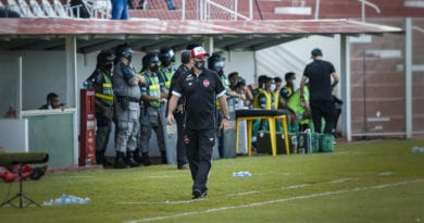 Sai zica! Com direito a 'lei do ex' e gol de pênalti, Vila Nova derrota o  Botafogo-SP e volta a sonhar com uma vaga no G4