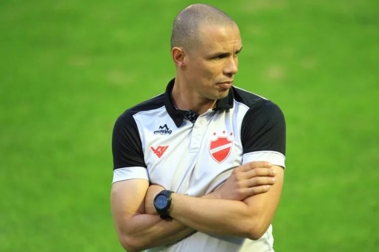 Vila Nova: Higo Magalhães analisa confronto com Goianésia e se diz atento a possibilidade de novidades no adversário; entenda