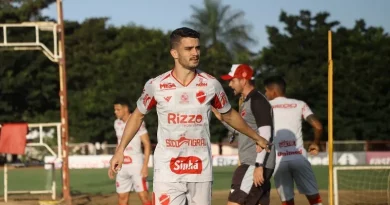 Vila Nova: Cardoso celebra primeiro gol pelo Vila e exalta vitória no clássico; confira