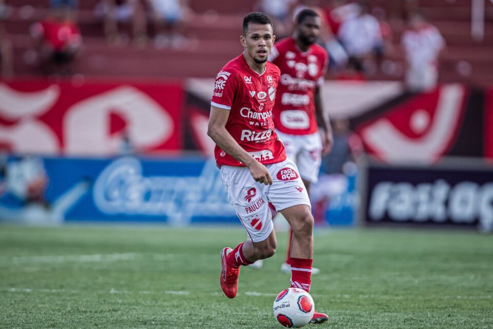 Tigrão: Pablo Roberto comenta seu bom momento no Villa Nova em 2022