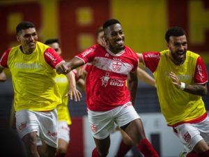 Vila Nova: Vai estrear? Em sua apresentação Pablo Dyego diz quando vai estar preparado para estrear; confira