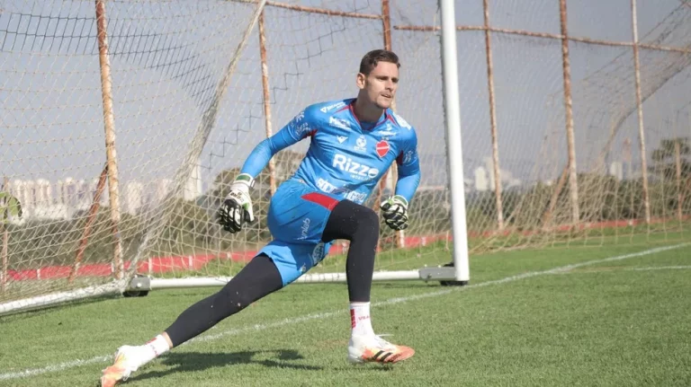 Herói na classificação do Vila na Copa do Brasil, Georgemy  manda recado para o clássico do dia 19; confira