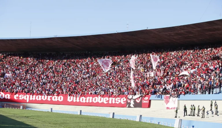 Vila Nova anuncia novidades nas vendas de ingressos para confronto contra o Goianésia