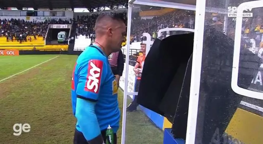 Arbitragem Criciúma x Vila Nova