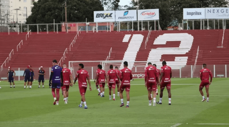 Vila Nova treinando