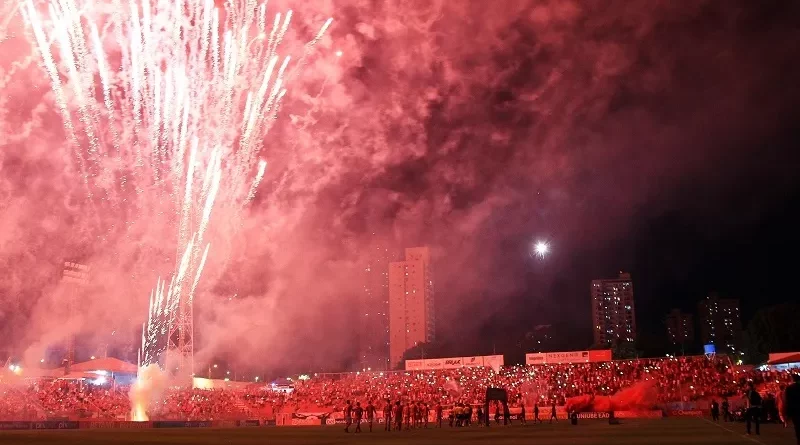 Algumas reações de torcedores do Vila Nova após a derrota para o ABC, no  último Sábado. : r/futebol