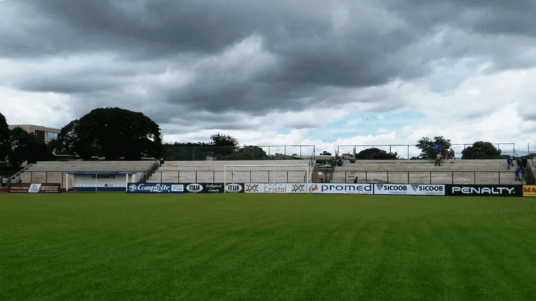 Estádio Valdeir José Ferreira