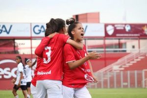 Andreza Vila Nova feminino