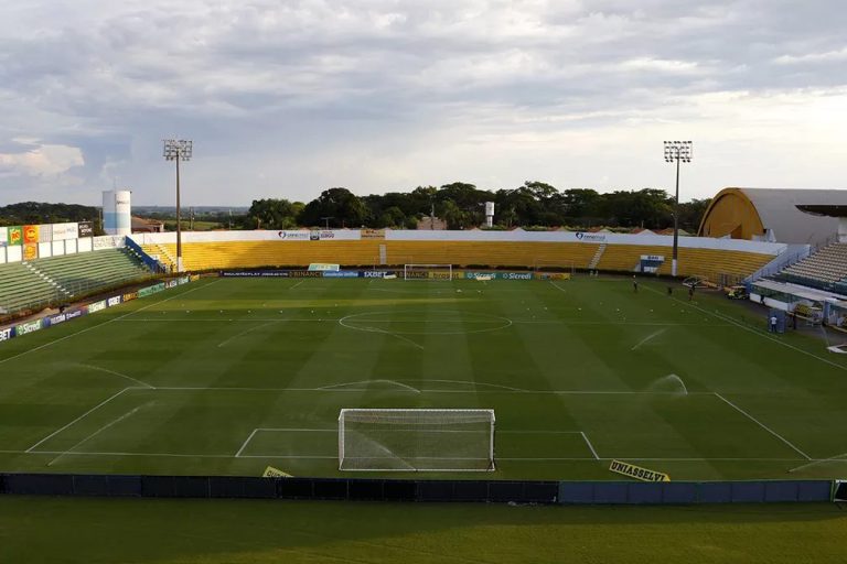 Estádio José Maria de Campos Maia