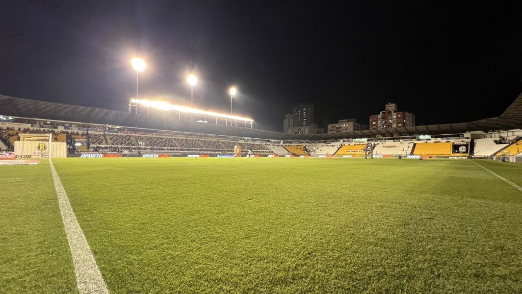 Estádio Heriberto Hulse