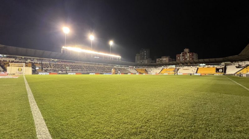 Estádio Heriberto Hulse