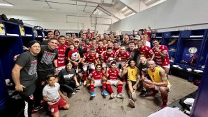 Vila Nova comemorando