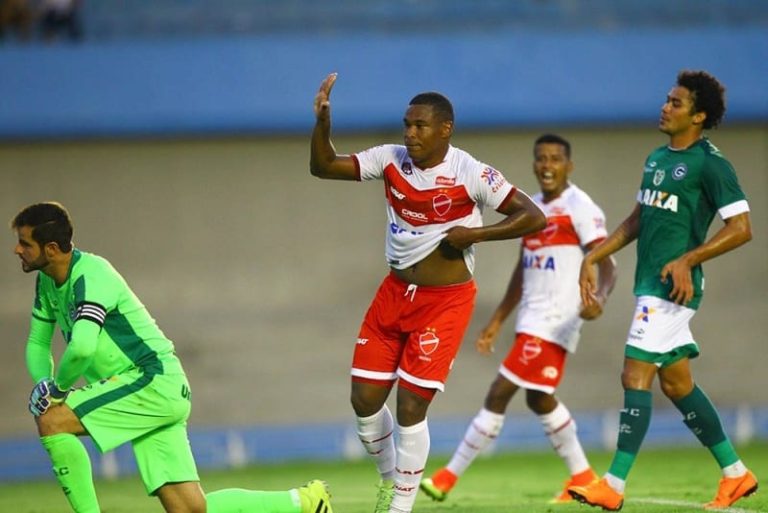 alan mineiro vila nova